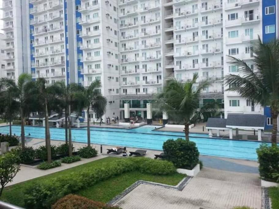 Grass Residences Sm North Edsa And Trinoma Кесон-Сіті Екстер'єр фото